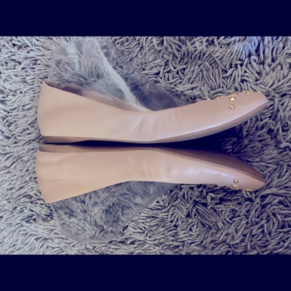 J crew cream tan flats with stud detail made in Italy - Picture 3 of 8